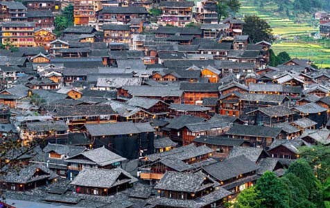 三亚6种常见的外墙仿石漆施工工艺！